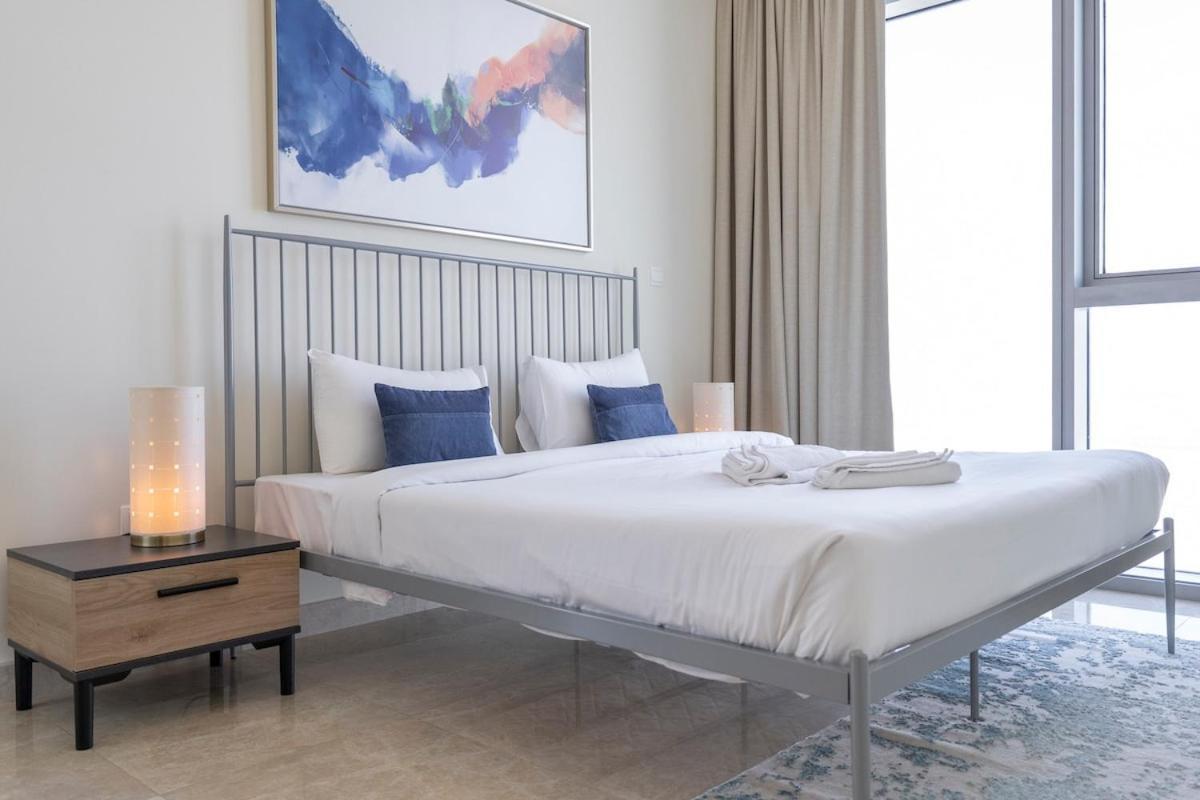 Airy 5-bedrooms At Harbour Views With Stunning Scenery Of Creek! Apartment Dubai