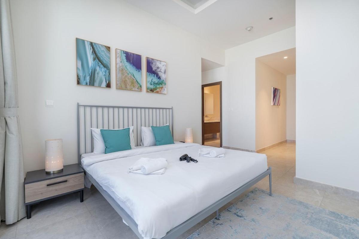 Airy 5-bedrooms At Harbour Views With Stunning Scenery Of Creek! Apartment Dubai