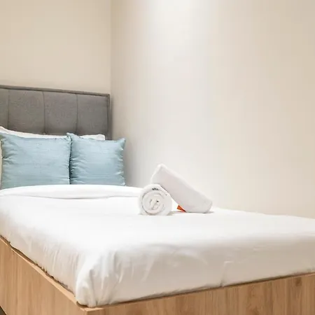 Airy 5-Bedrooms Apartment At Harbour Views With Stunning Scenery Of Dubai Creek! Exterior photo